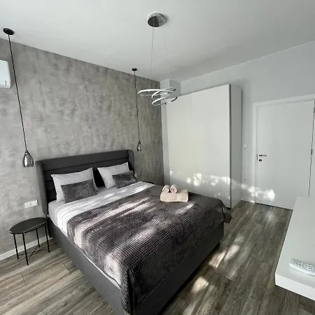 Vanquish Central Apartment Varna Exterior photo